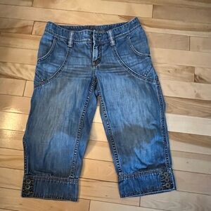 Esprit cropped jeans size 6